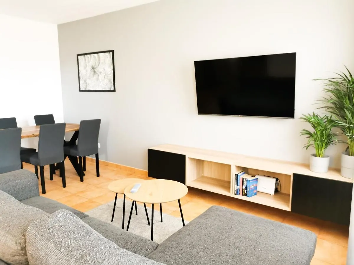 Apartment Tropical Home Fuerteventura With A Sunny Terrace And Fast Wifi Corralejo